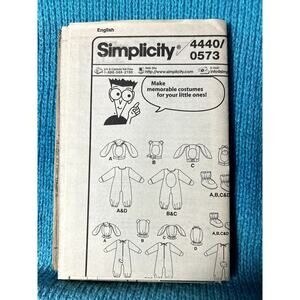Simplicity 4440 Sewing pattern kids Bunny Dog bear costume size 1/2-4